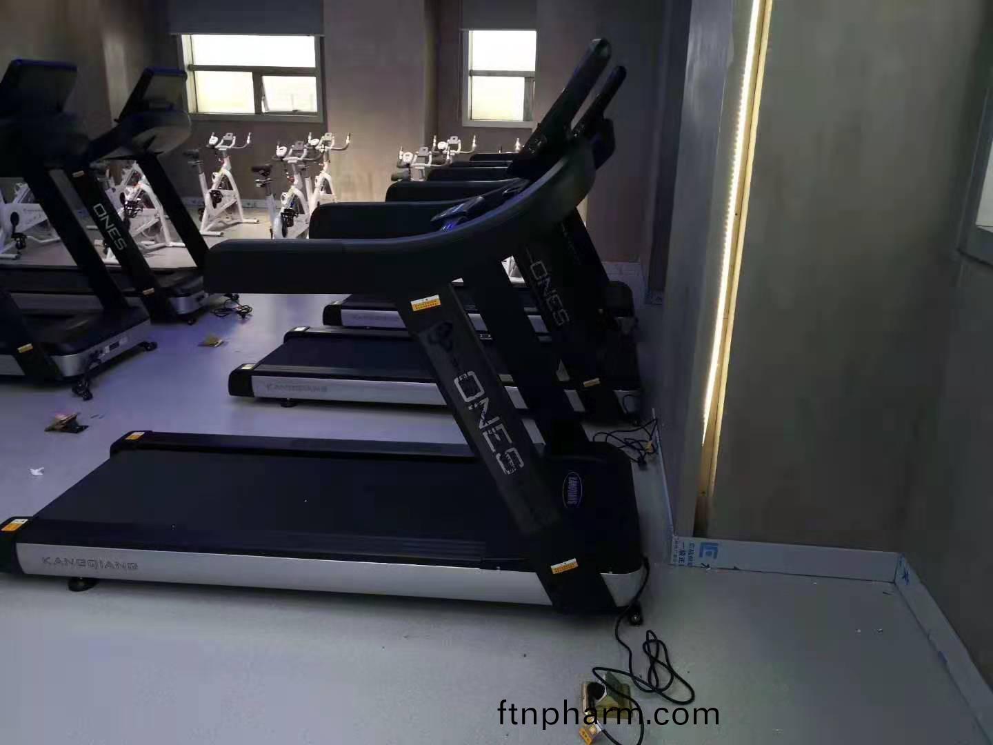 康(kang)強商(shang)用跑步(bu)機(ji)