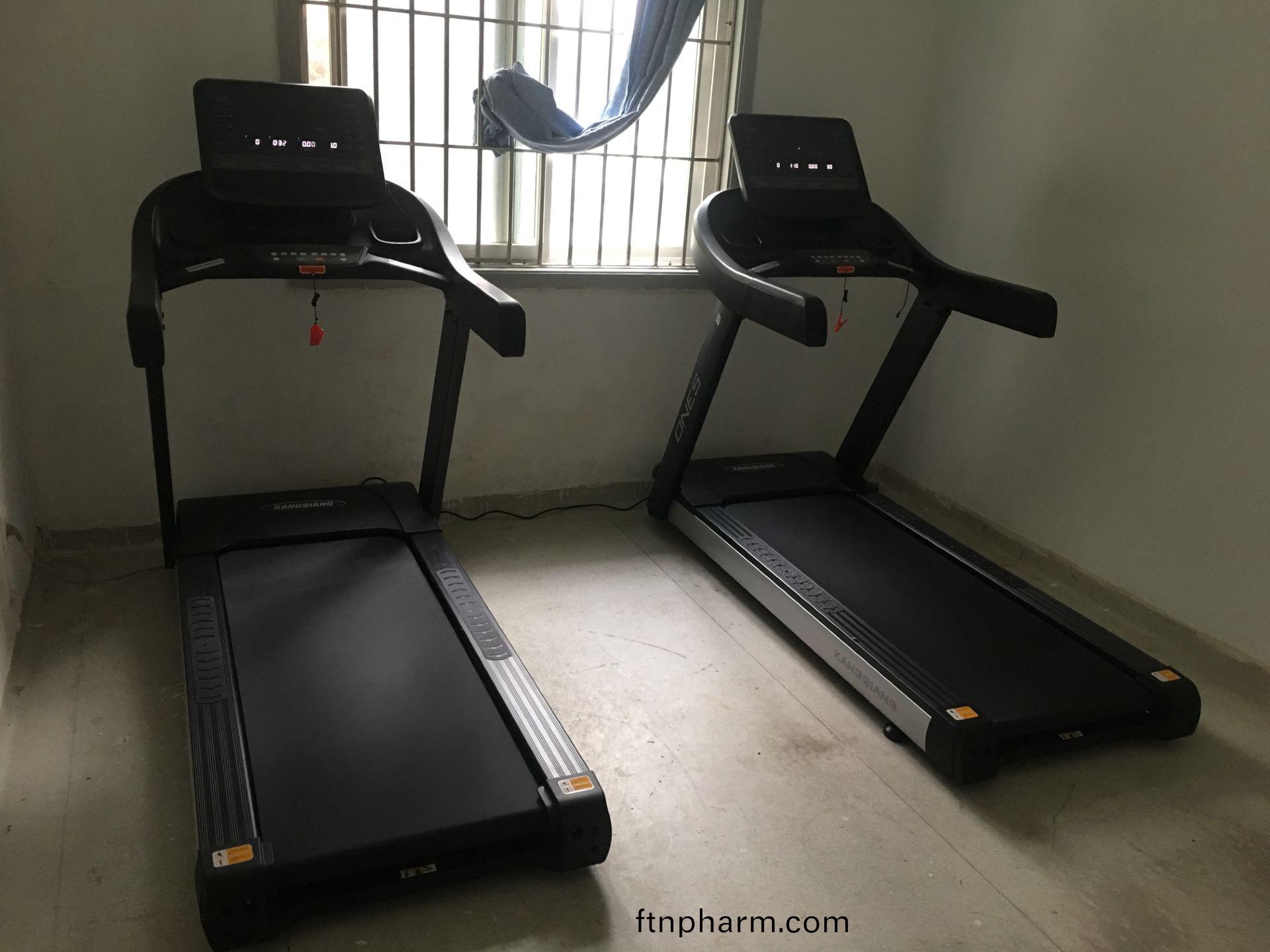 康強(qiang)跑(pao)步機