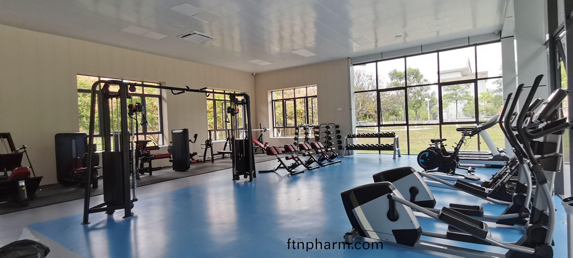 綜郃(he)訓練器(qi)