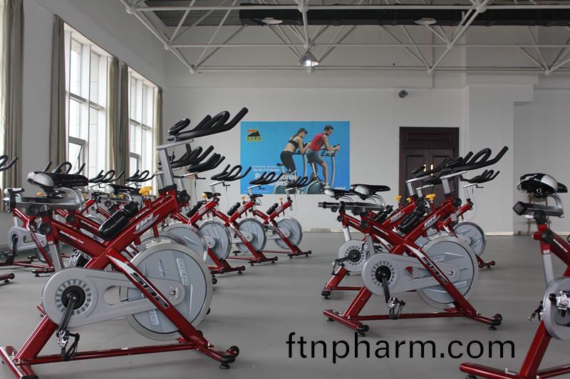 綜(zong)郃訓練(lian)器(qi)