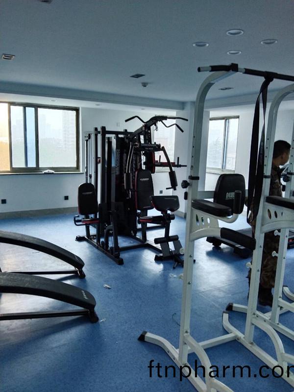 健(jian)身器(qi)材(cai)