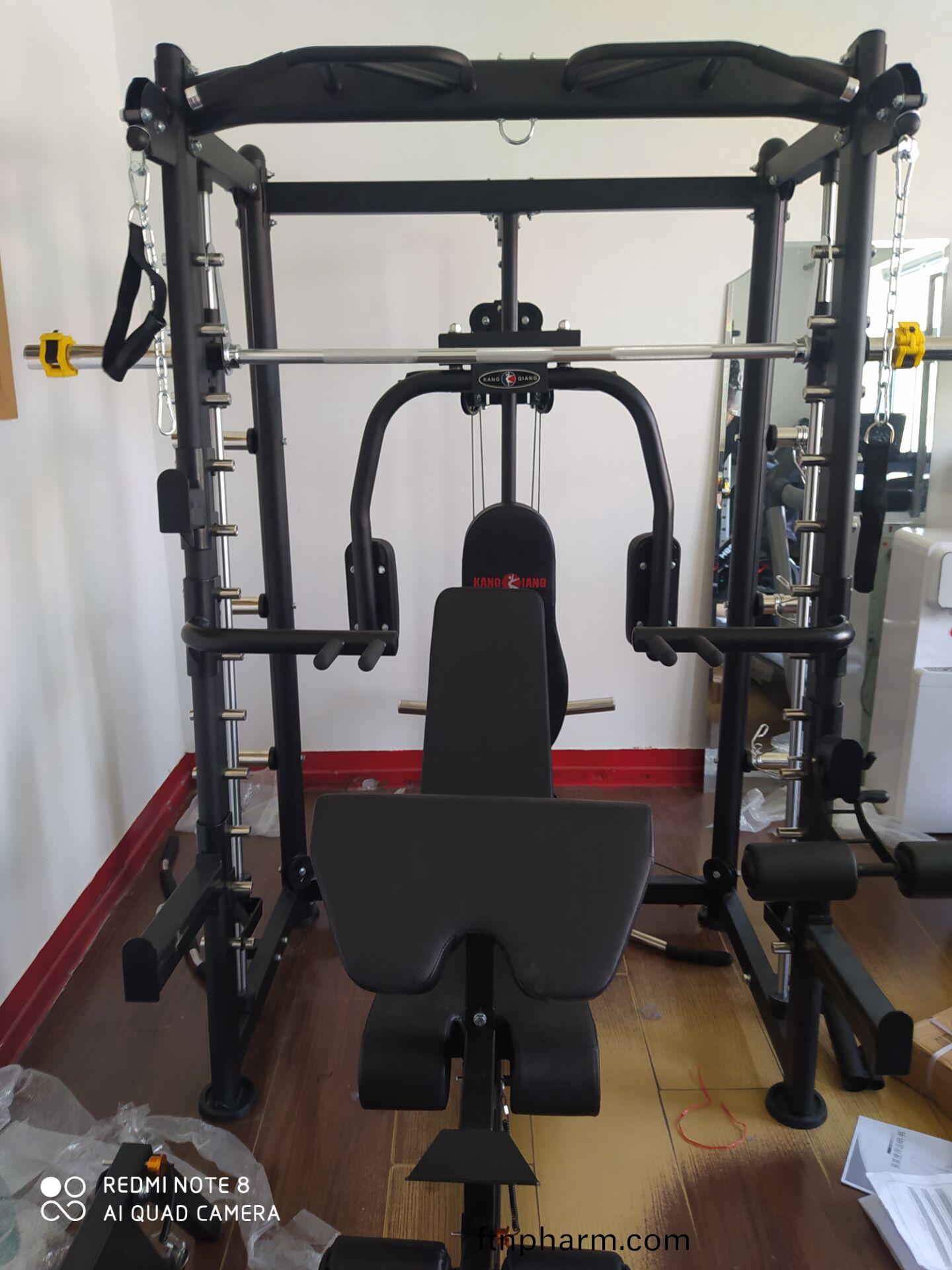 深蹲健(jian)身器(qi)材