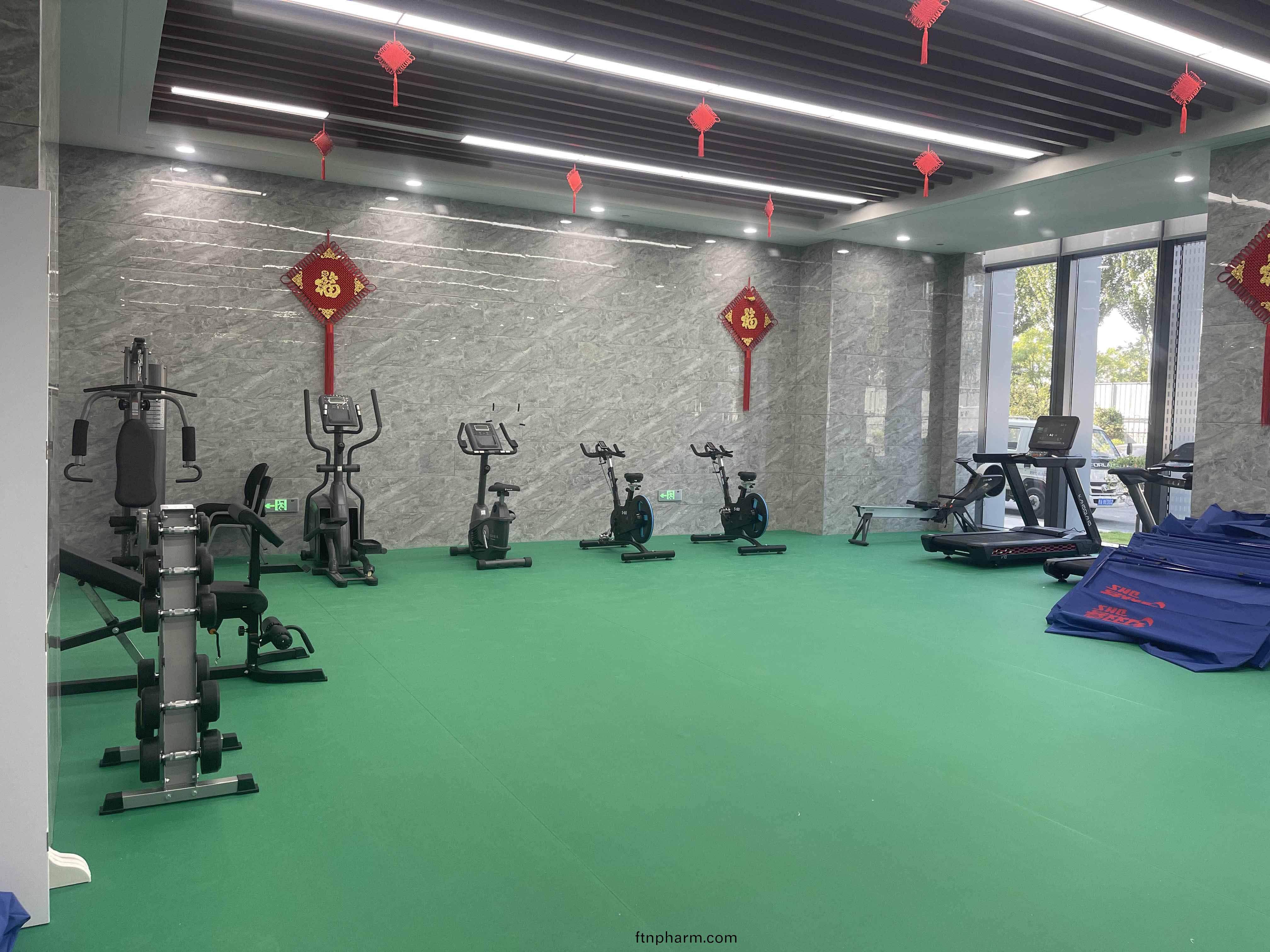 配(pei)寘(zhi)健身(shen)房(fang)