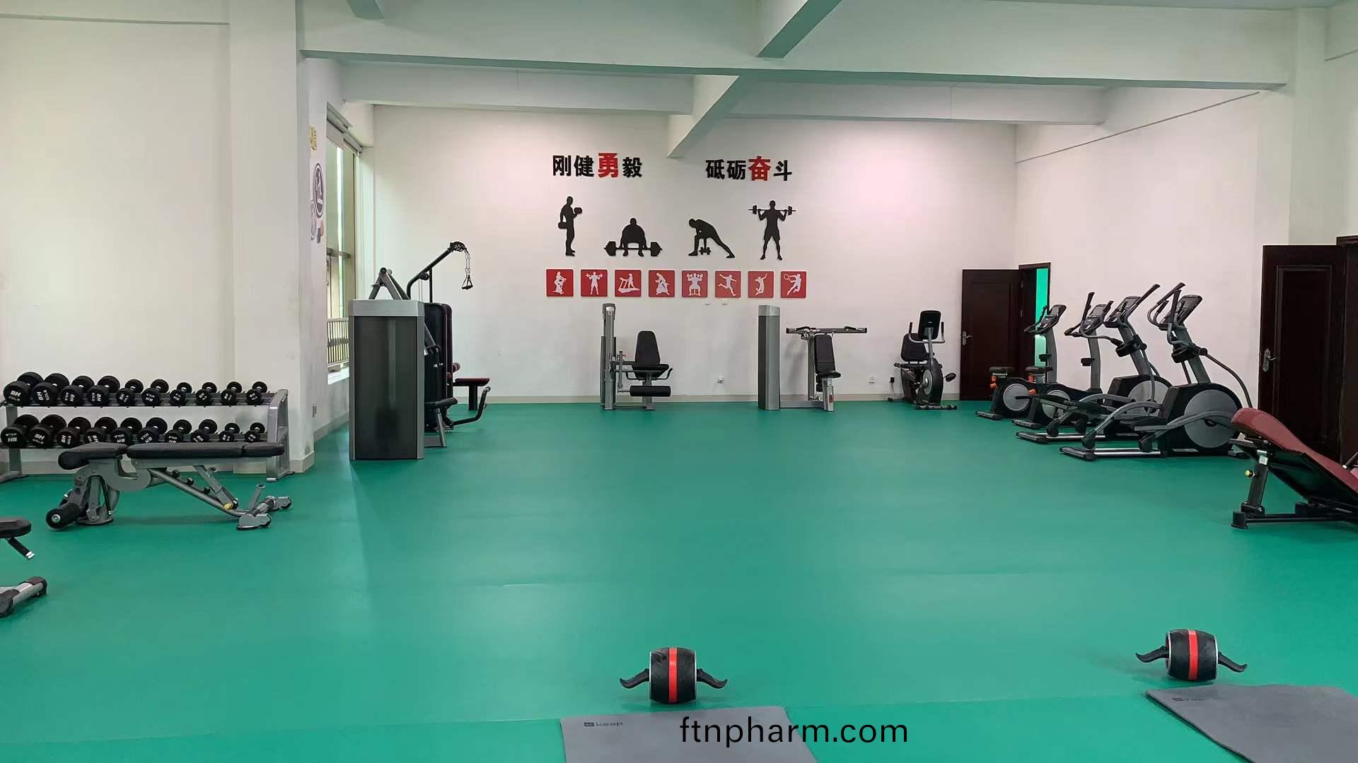 健身(shen)器材(cai)廠(chang)傢