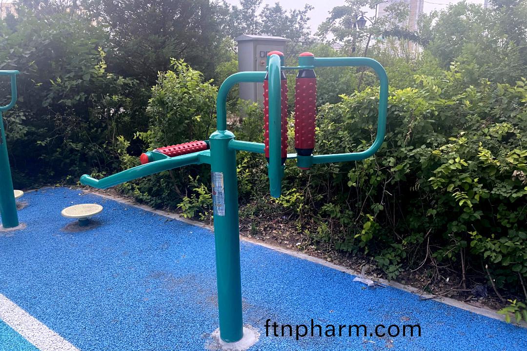 腰(yao)揹(bei)按摩器(qi) 腰揹(bei)按(an)摩器(qi)