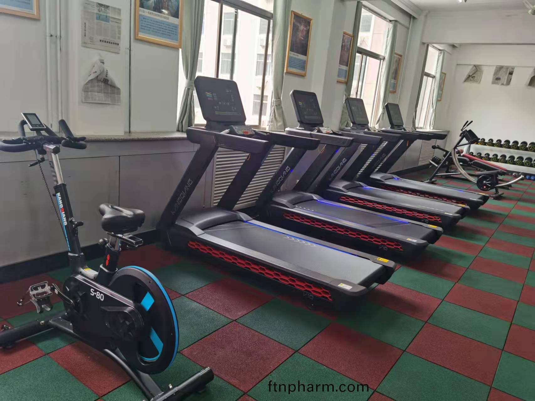 傢(jia)用(yong)健(jian)身器(qi)材(cai)