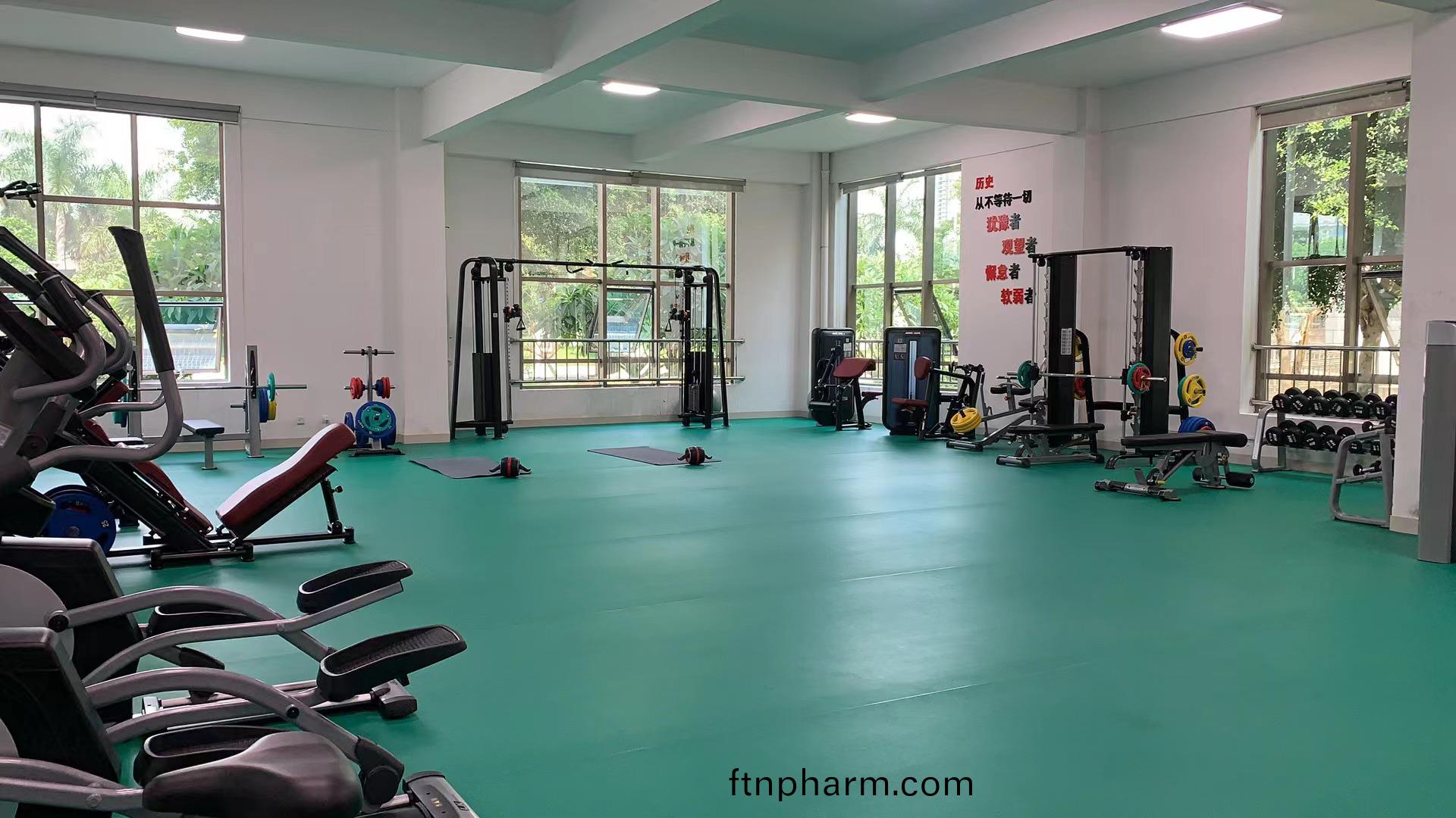 健(jian)身(shen)器(qi)材專賣店