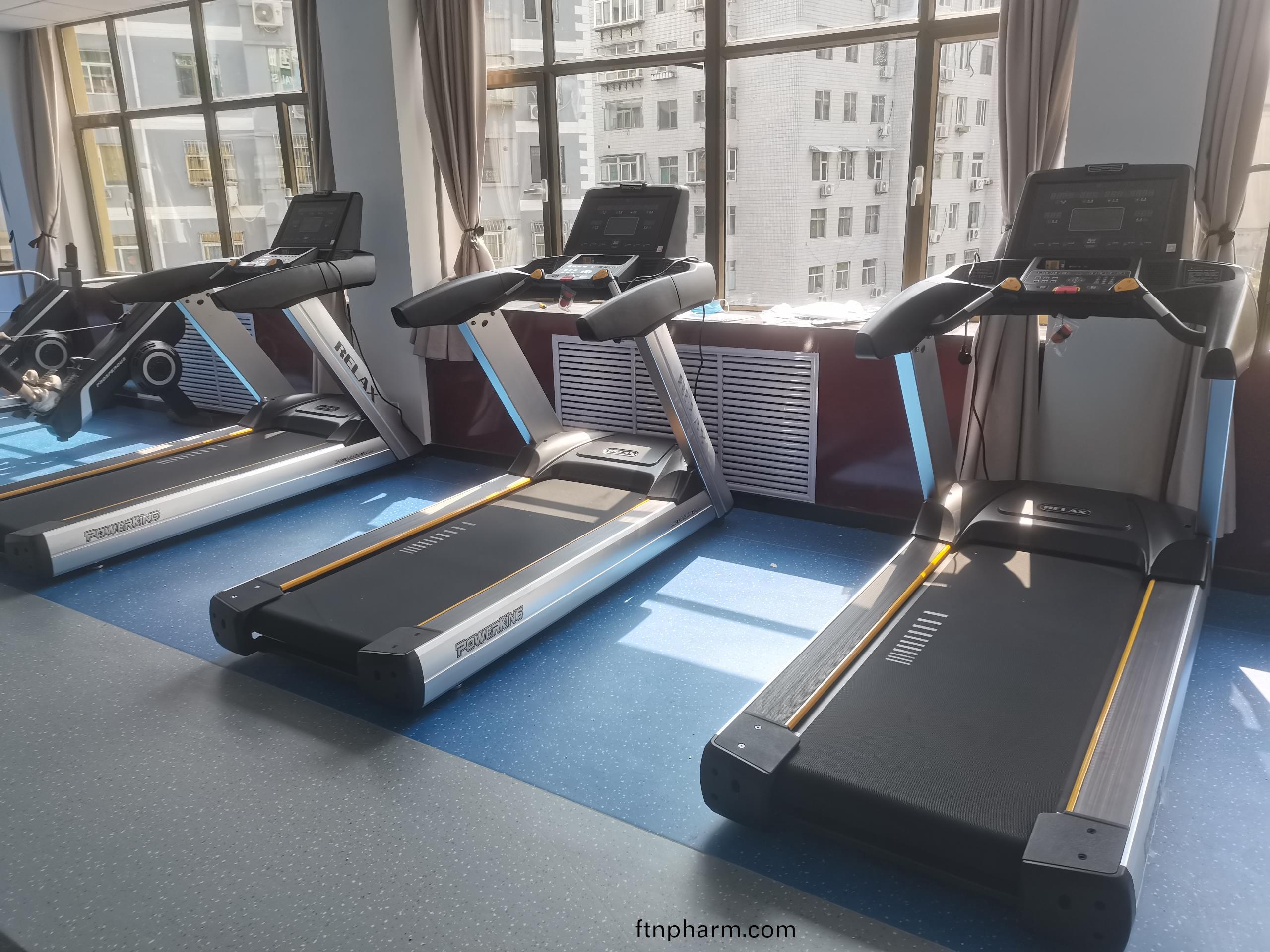 康(kang)強(qiang)商用(yong)跑步(bu)機