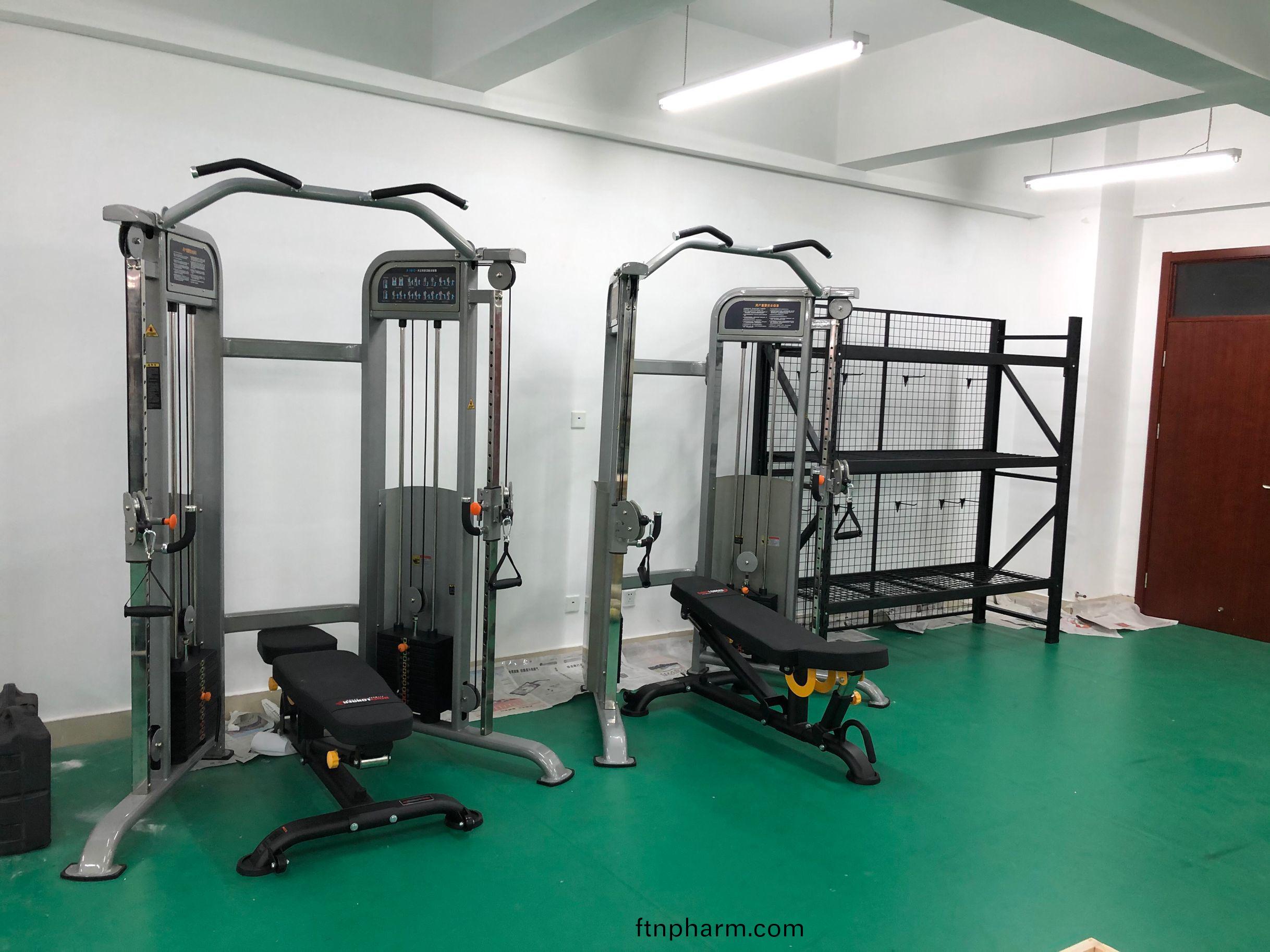 商(shang)用健(jian)身器材