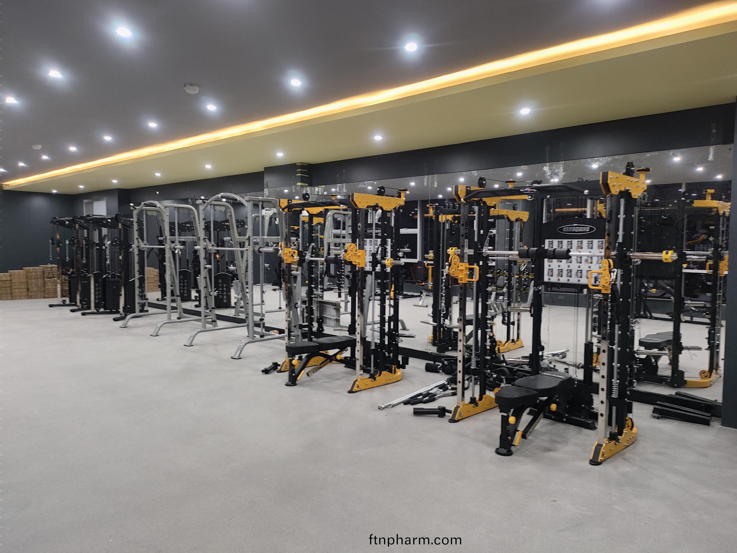 健(jian)身(shen)房器(qi)材設(she)備