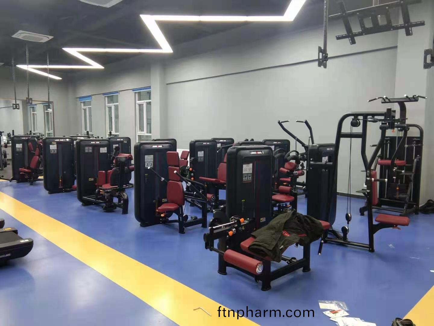 健(jian)身(shen)房(fang)器材(cai)