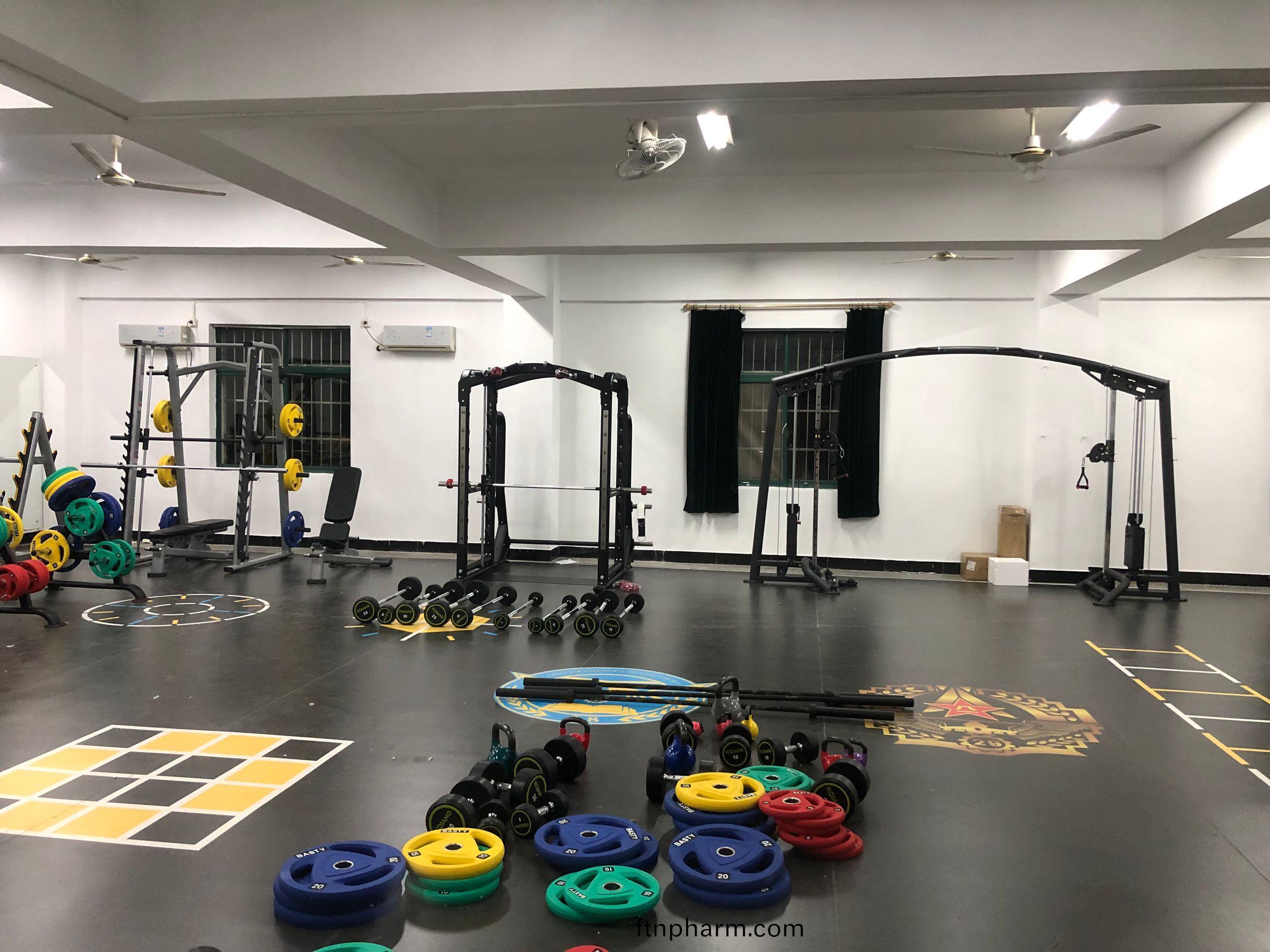 傢(jia)庭(ting)健(jian)身房配寘方(fang)案(an)