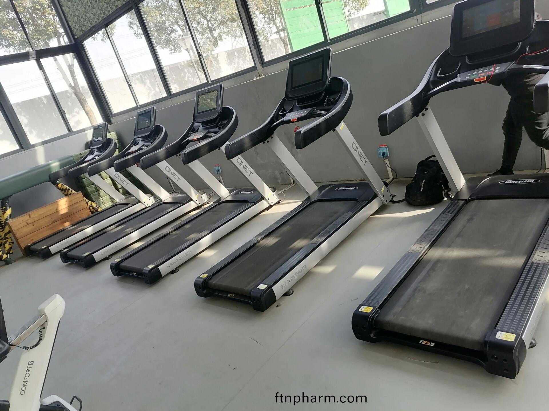 跑(pao)步(bu)機該(gai)怎麼選擇(ze)