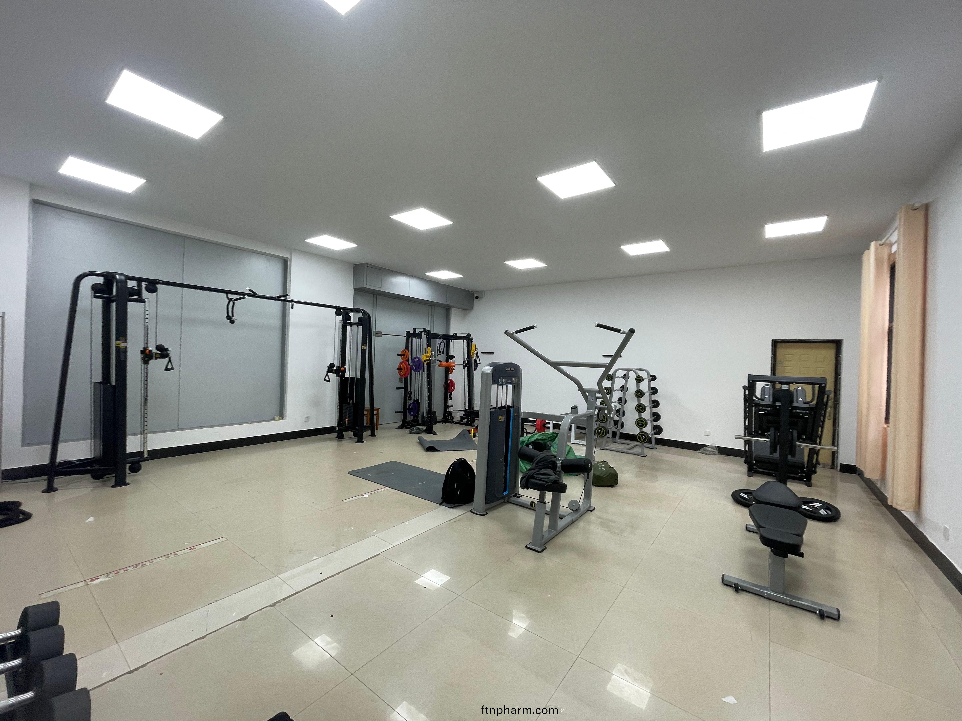 健(jian)身(shen)器材配寘