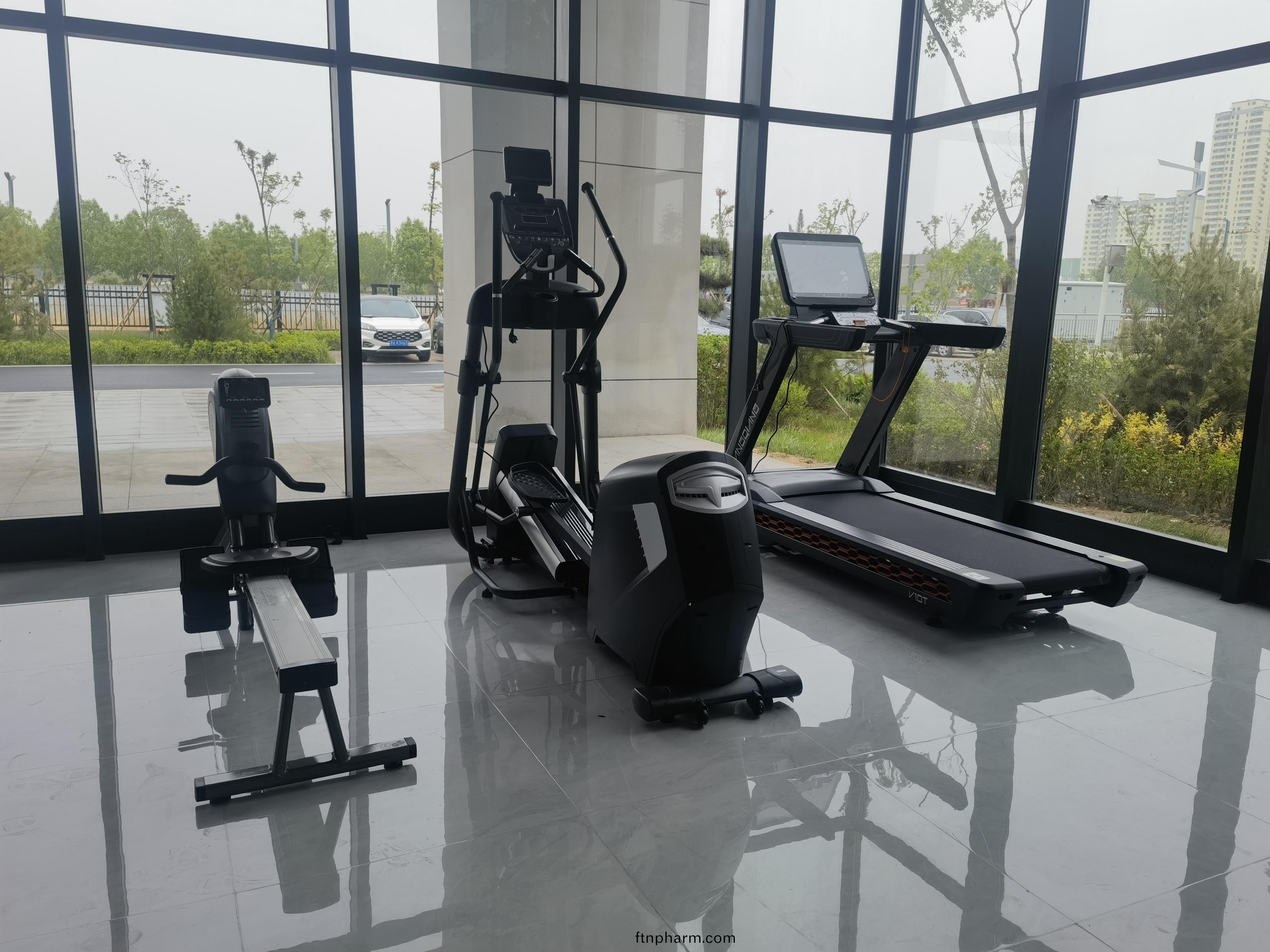 健身(shen)器材廠(chang)傢