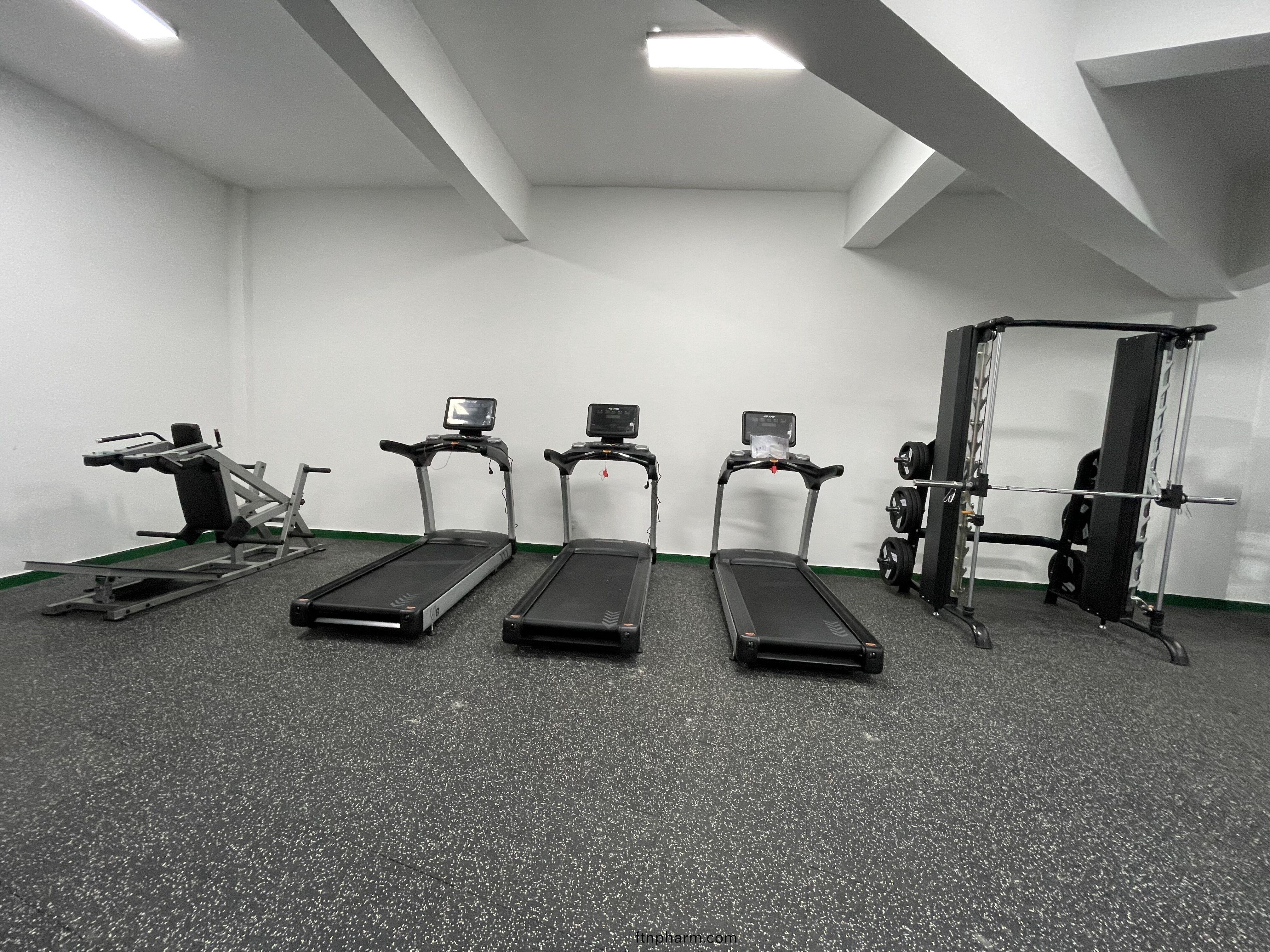 健身(shen)器(qi)材供應(ying)商