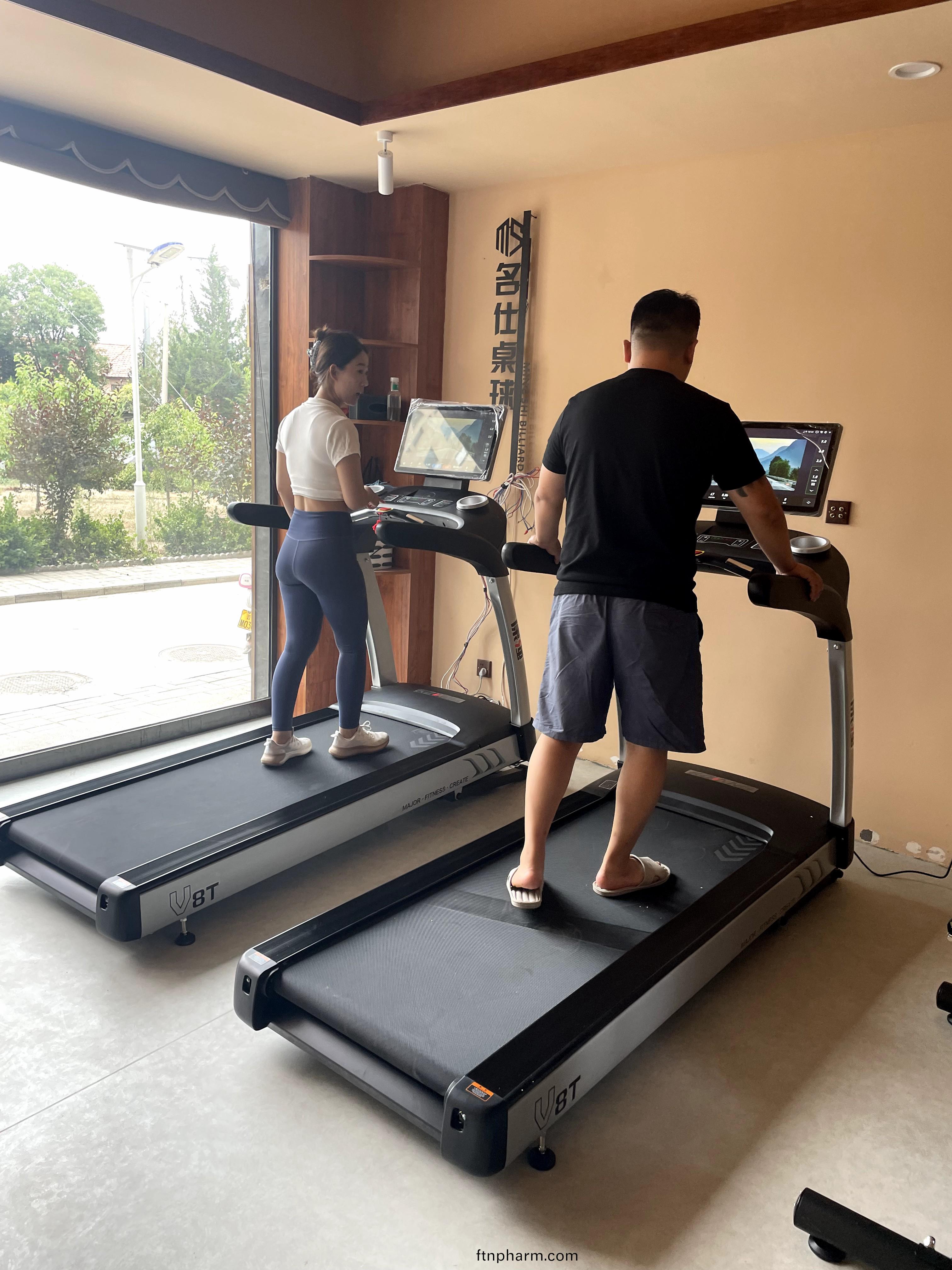 傢(jia)庭健身房(fang)器(qi)材(cai)