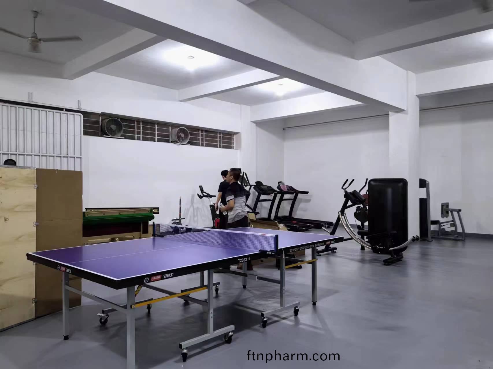 天(tian)津(jin)健身器材廠(chang)傢