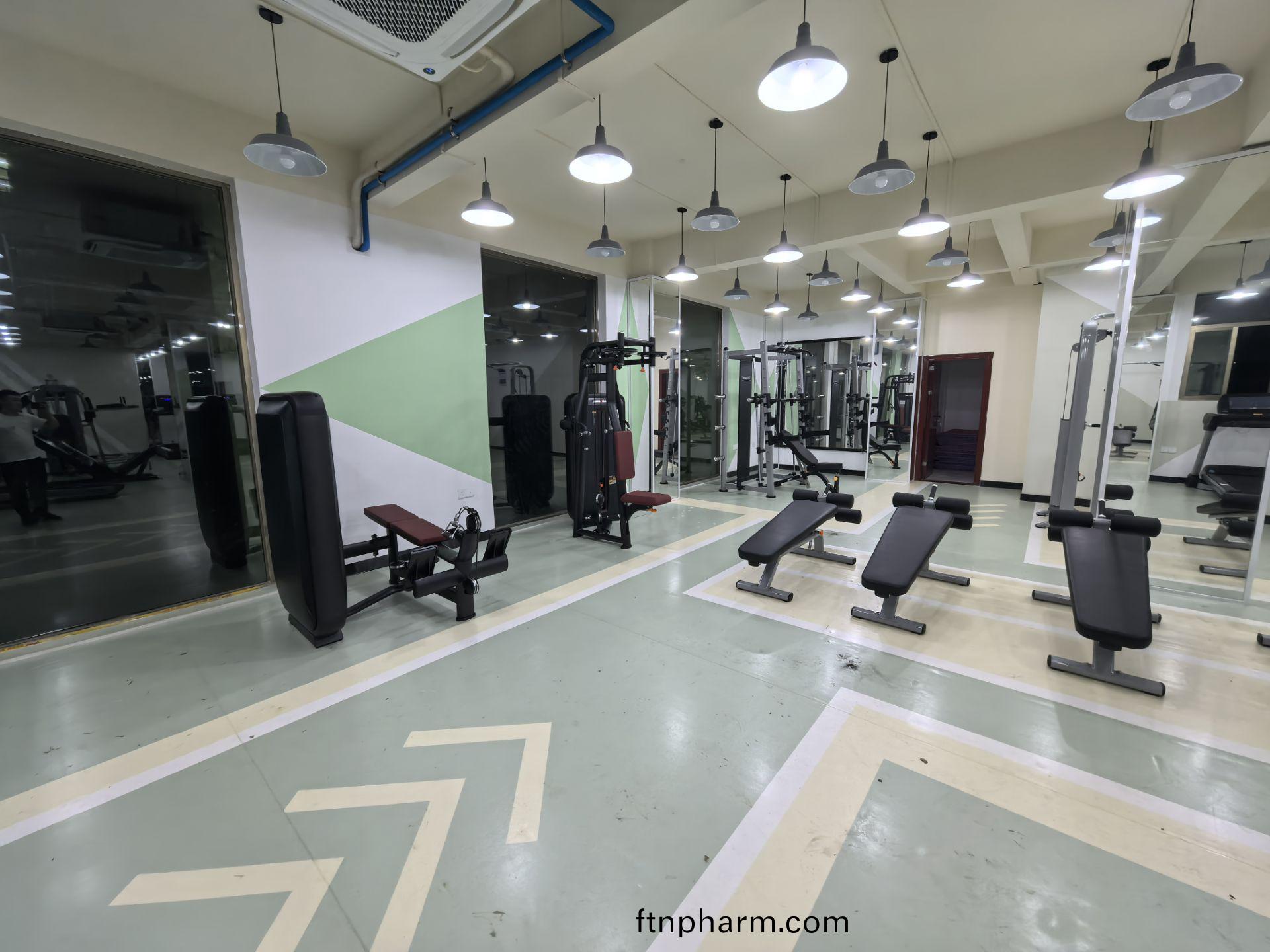 健(jian)身(shen)器(qi)材(cai)廠傢(jia)