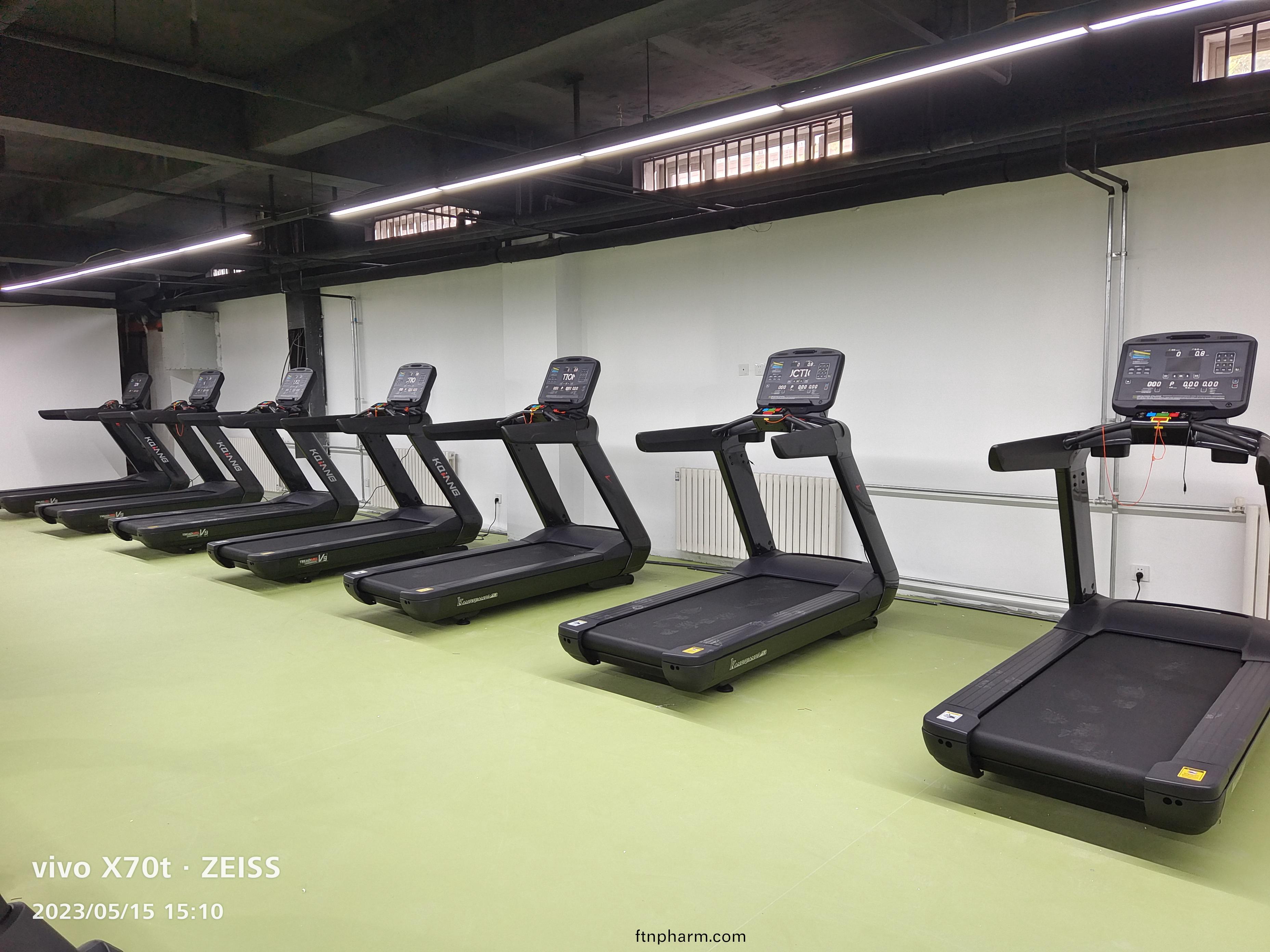 健身(shen)房(fang)需(xu)要(yao)什(shen)麼(me)器(qi)材(cai)